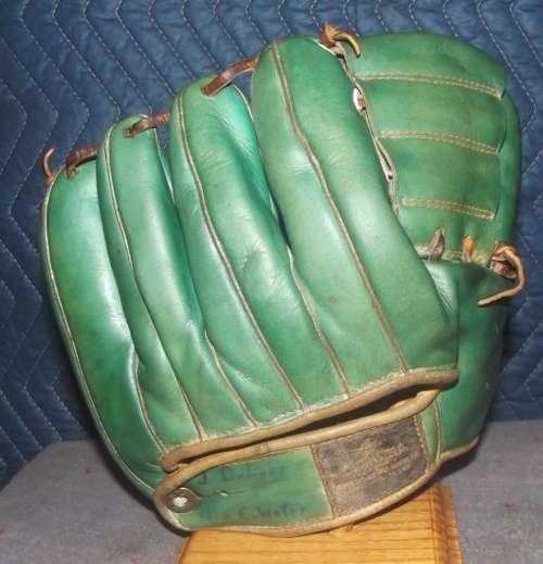 Billy Loes Nokona Back