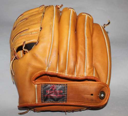 Bob Lemon Nokona G54 Lefty Back