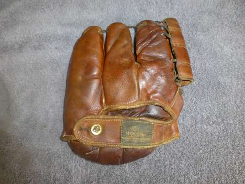 Cal Abrams Nokona G24 Back