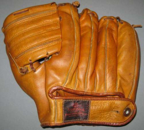 Carl Erskine Nokona G50 Back