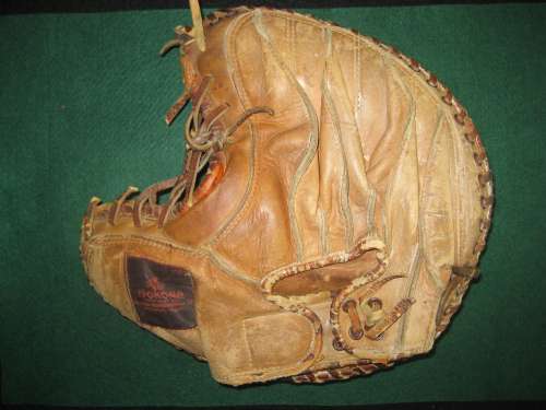 Dick Aylward Nokona CM57 Back