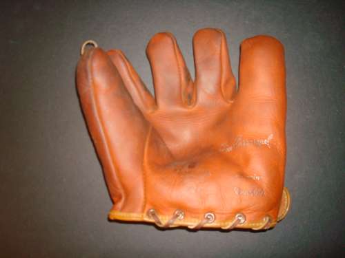 Chico Carrasquel Nokona J104 Front