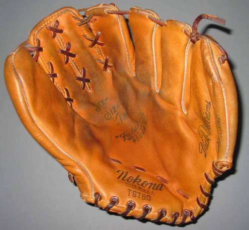 Dick Williams Nokona TST60 Front