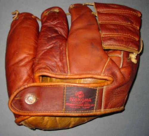 Eddie Chandler Nokona G18 Back