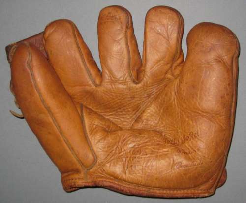 Jelly SoRelle Nokona G11 Front