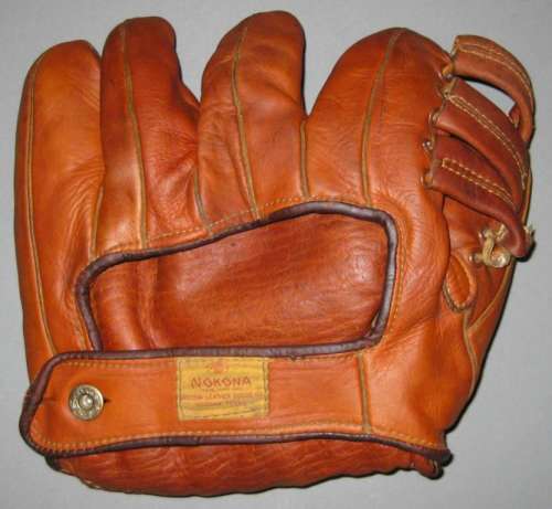 Joff Cross Nokona G33 Back