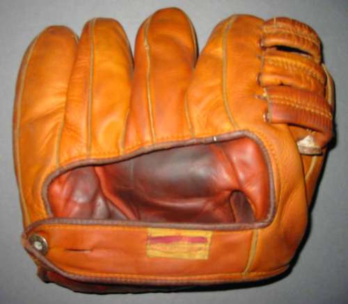 Joff Cross Nokona G33 Back
