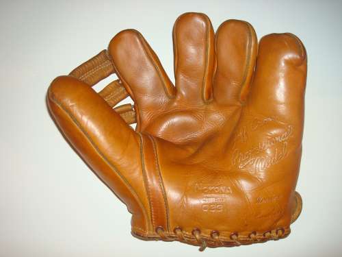 Joff Cross Nokona G33 Front