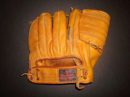 Mike Lemish Nokona 181 Back