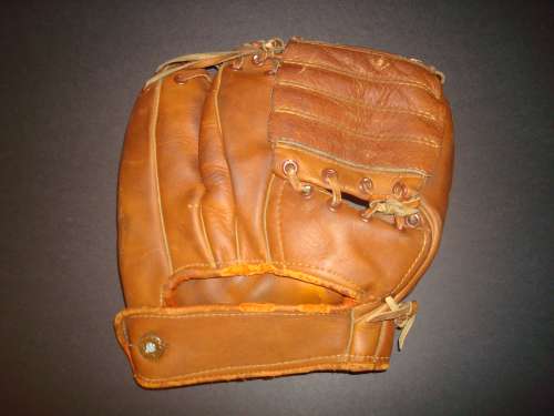 Nokona G57 Two Finger Back