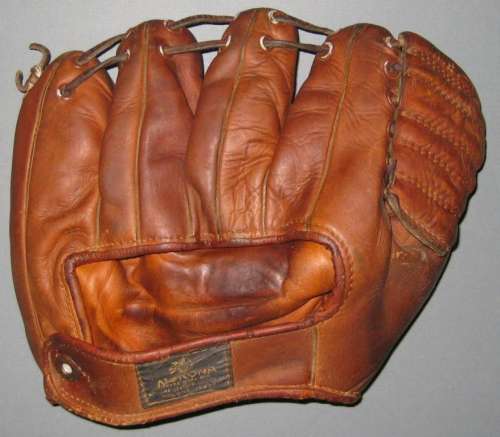 Pinky Higgins Nokona G47 Back