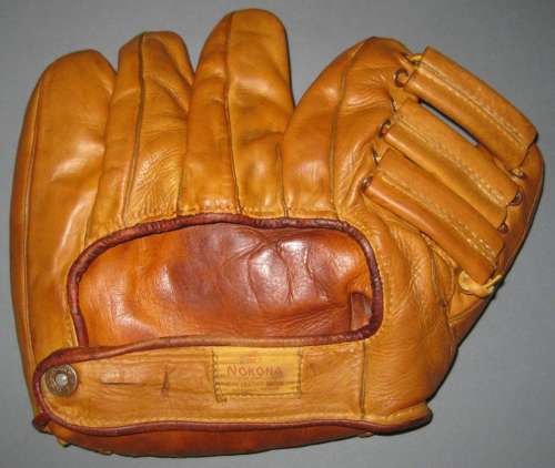 Pinky Higgins Nokona G47 Back