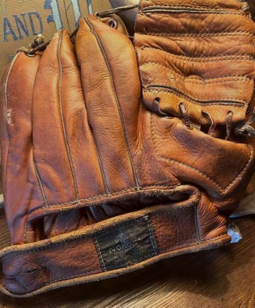 Pinky Higgins Nokona G48 Back