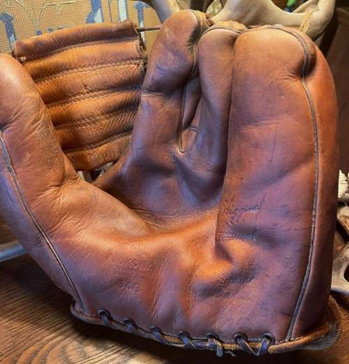 Pinky Higgins Nokona G48 Front