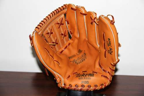 Roy Face Nokona F100 Front