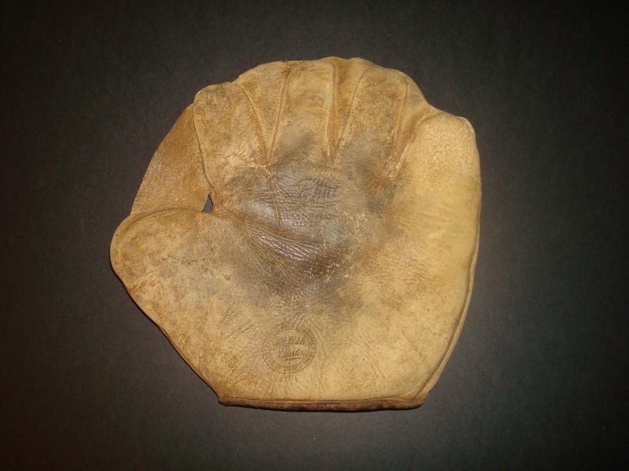 Duck Web Gloves