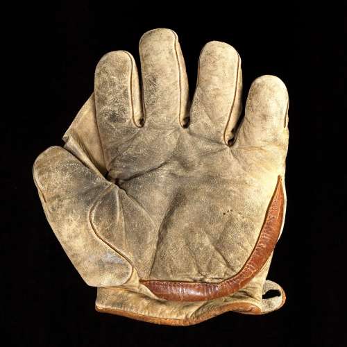 c. 1910 Rogers Patent Shoulder Heel Crescent With Scar Lacing Front