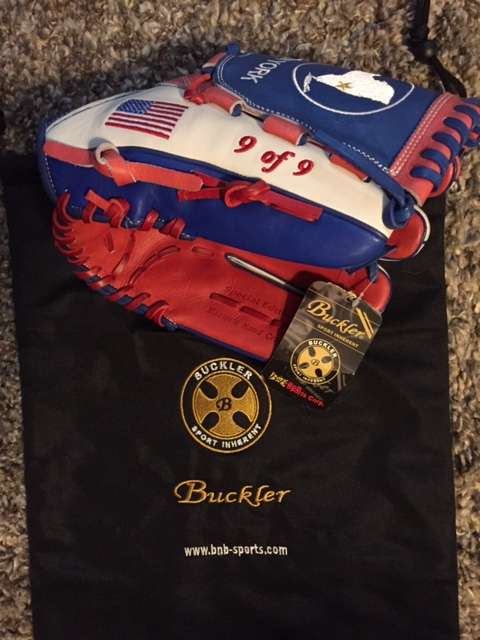 Buckler Glove Side 1