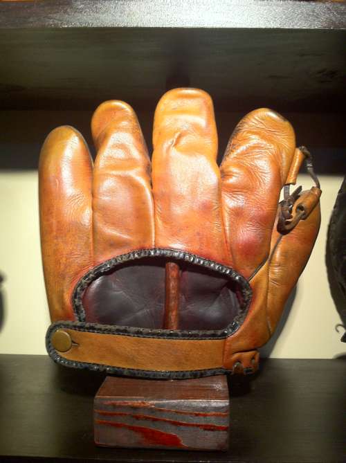 Carl Hubbell 0400 Championship Model Back