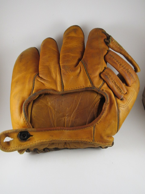 Charlie Keller Gambles 25-321 Back