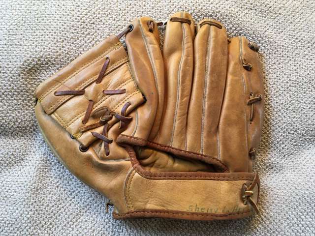 Charlie Neal Hawthorne 60-4207 Back