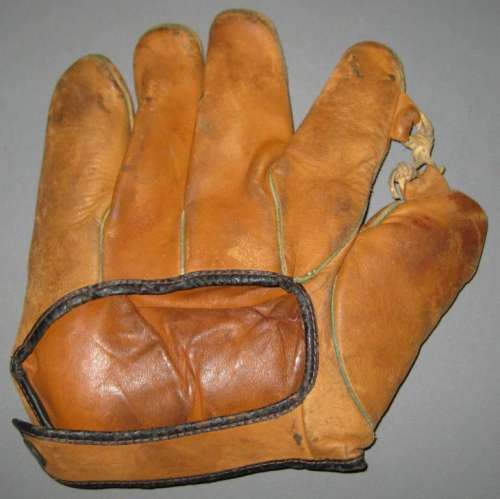 Fox G83W Back Rob.JPG