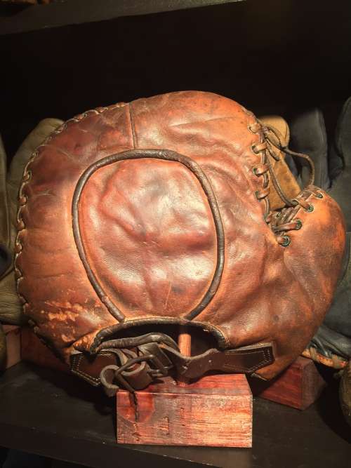 Basemitt Brown Back