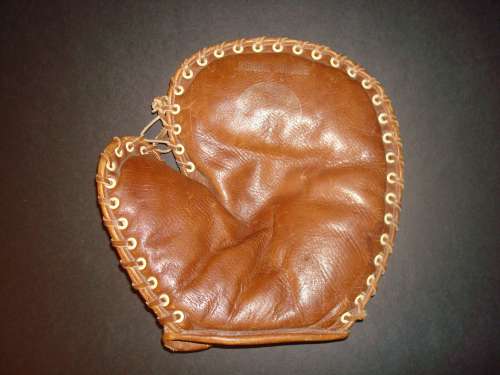 Crescent W&W Basemitt Front