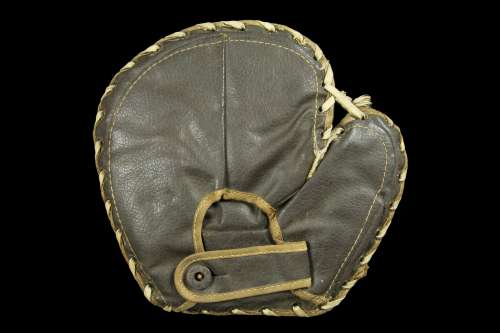 Playdays 62-905 Basemitt Back