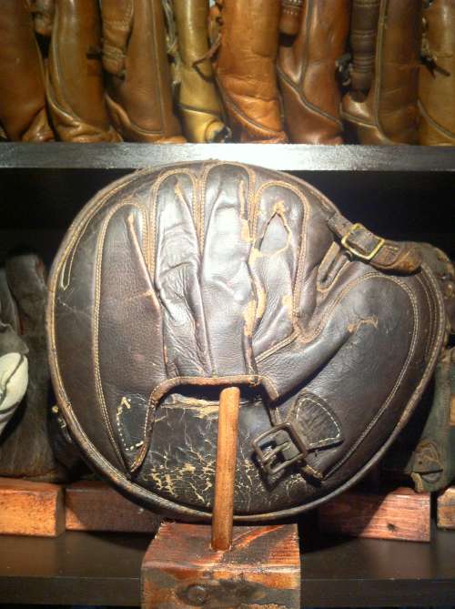 Reinforced Palm Catchers Mitt Back