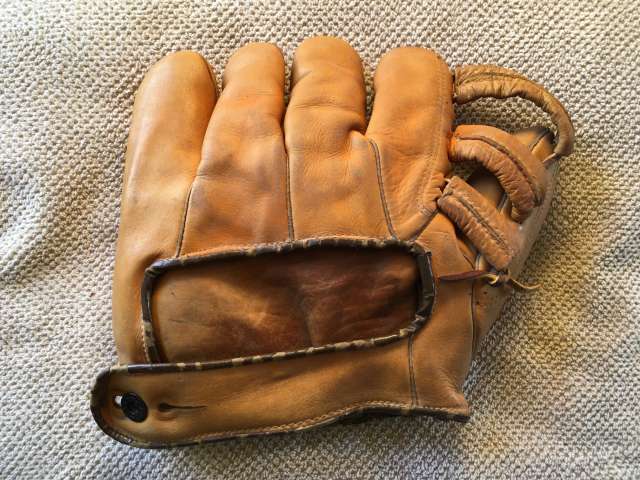 Pee Wee Reese Witte Hardware PWR Back