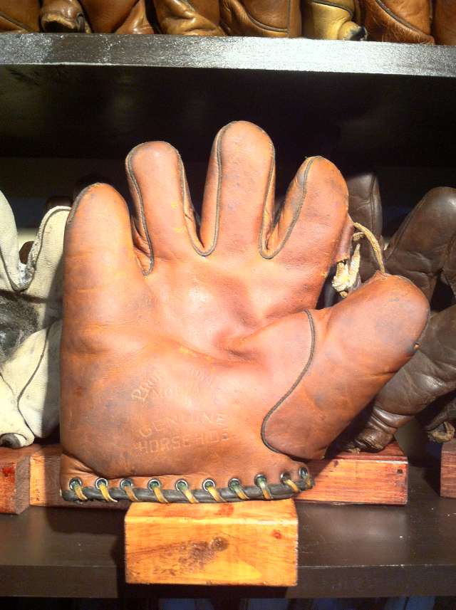 Professional Model Single Tunnel Loop Lefty Front