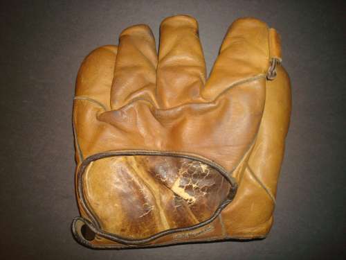 R.H. Macy & Co. G120 Back