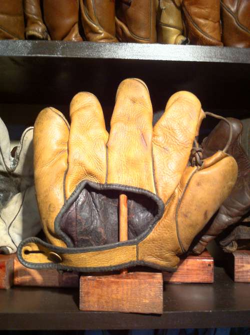 Augie Galan Pennant Famous Player Model Back