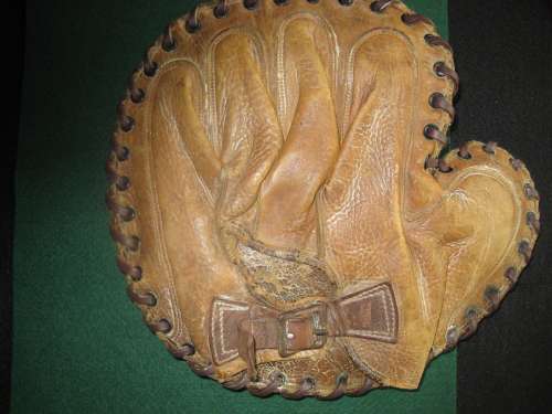 Pat Collins Pennant K411 Back