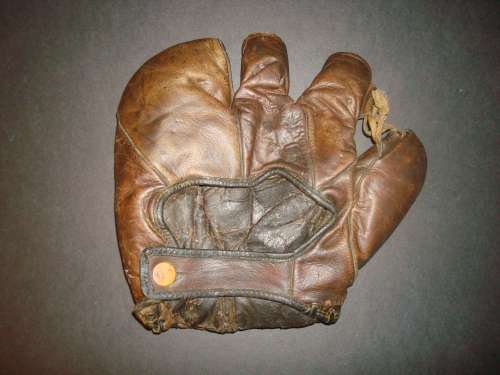 Banner 1723 Three Finger Back