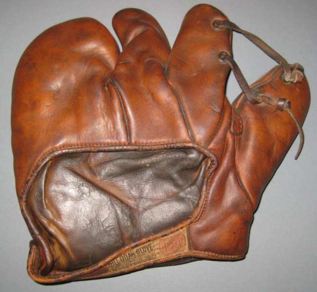 Bill Doak Rawlings 3F Back