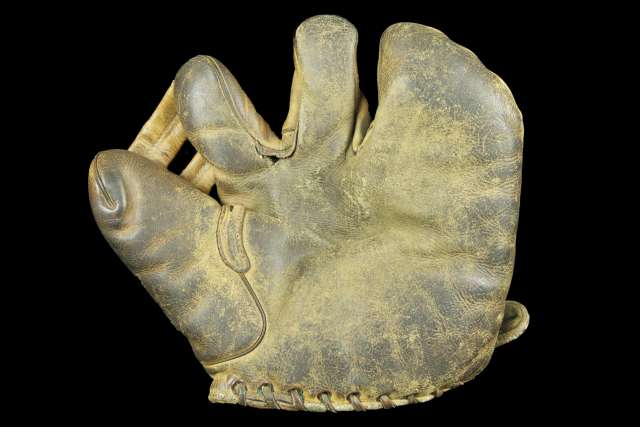 Bill Hatch Bill Hatch Sporting Goods JS425 3 Finger Front