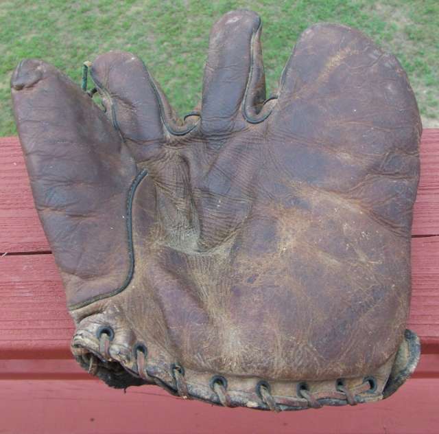 Burgundy 3 Finger Front