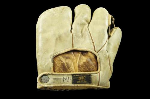 D&M G759 Wapiti 3 Finger Back