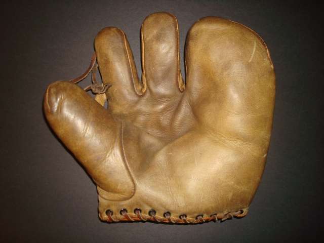 Lewis Fonseca Ken Wel 3 Front