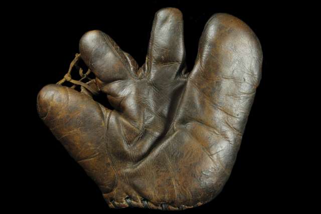 Lew Fonseca Ken Wel 556 3 Finger Front