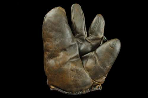 Montreal 3 Finger Front