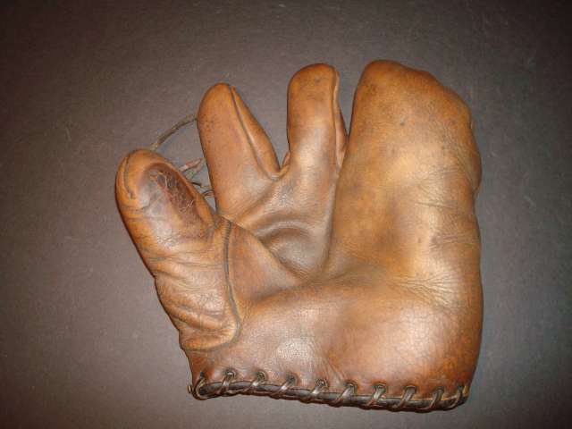 Reach 3 Finger Front