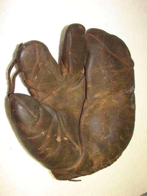 Rogers Hornsby Wilson 632 Front