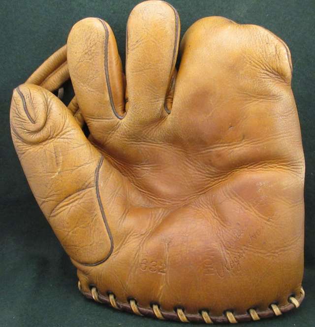 Rogers Hornsby Wilson 632 Front