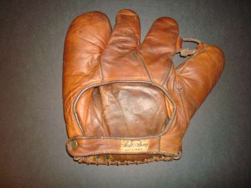 Stall & Dean Three Finger Back