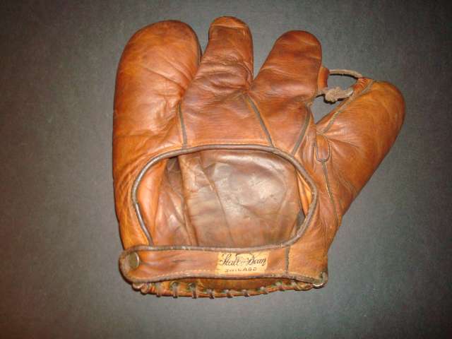 Stall & Dean Three Finger Back