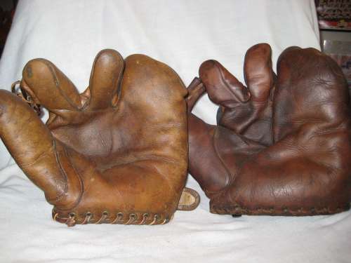 Three Fingers Front