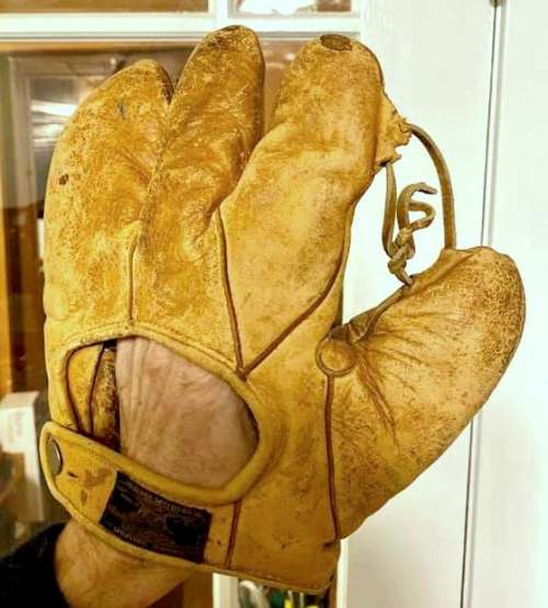 Walter Lutzke D&M G75S Three Finger Back